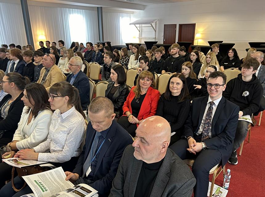 Konferencja zamykająca projekt „Zielone korytarze miejskie - klimatyczne przebudzenie w Koninie"